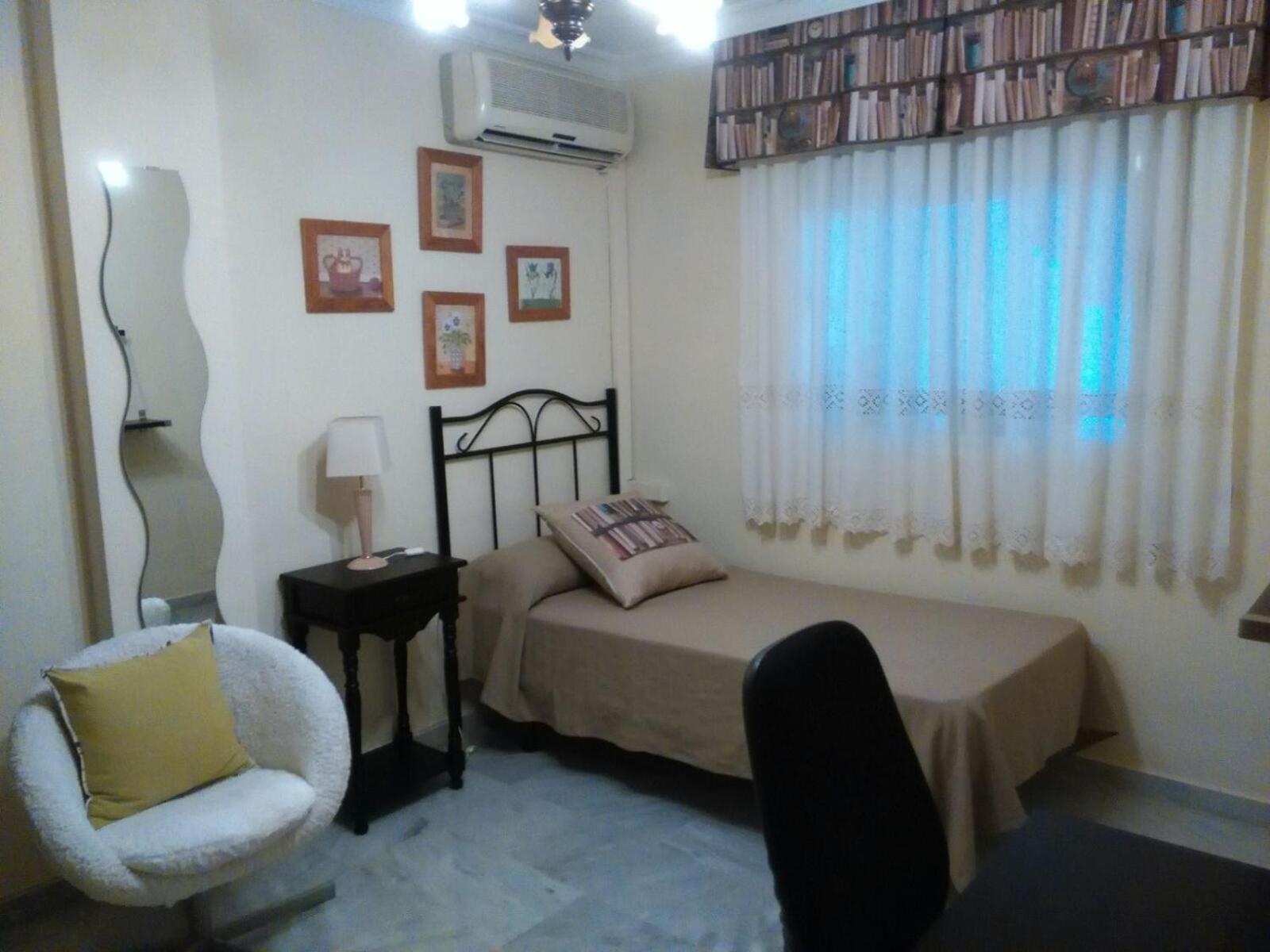 Manu Habitación en casa particular Málaga